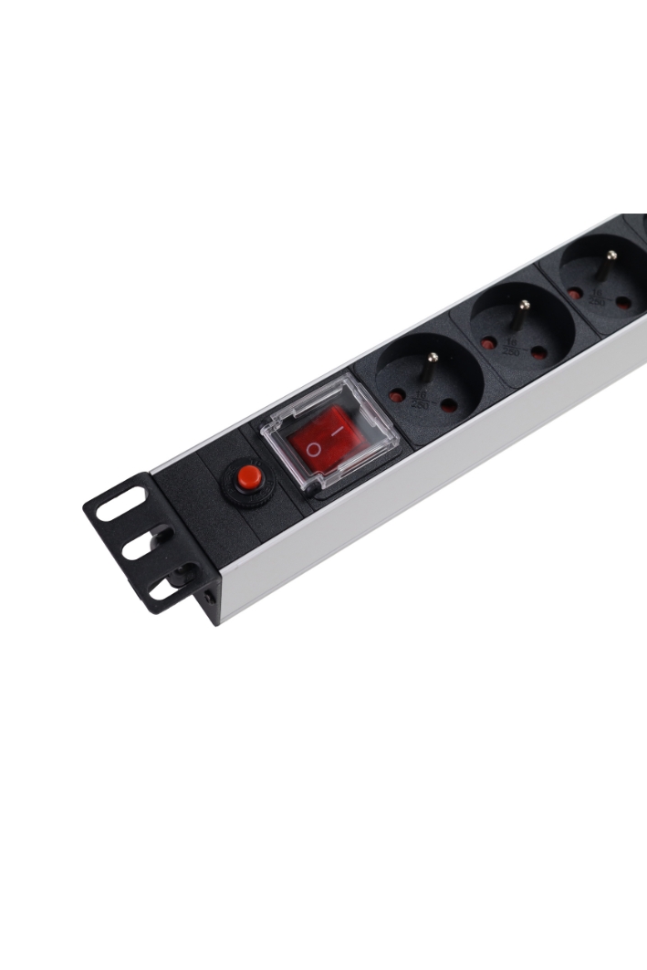 PDU08FSASO Type E French PDU Over current protection